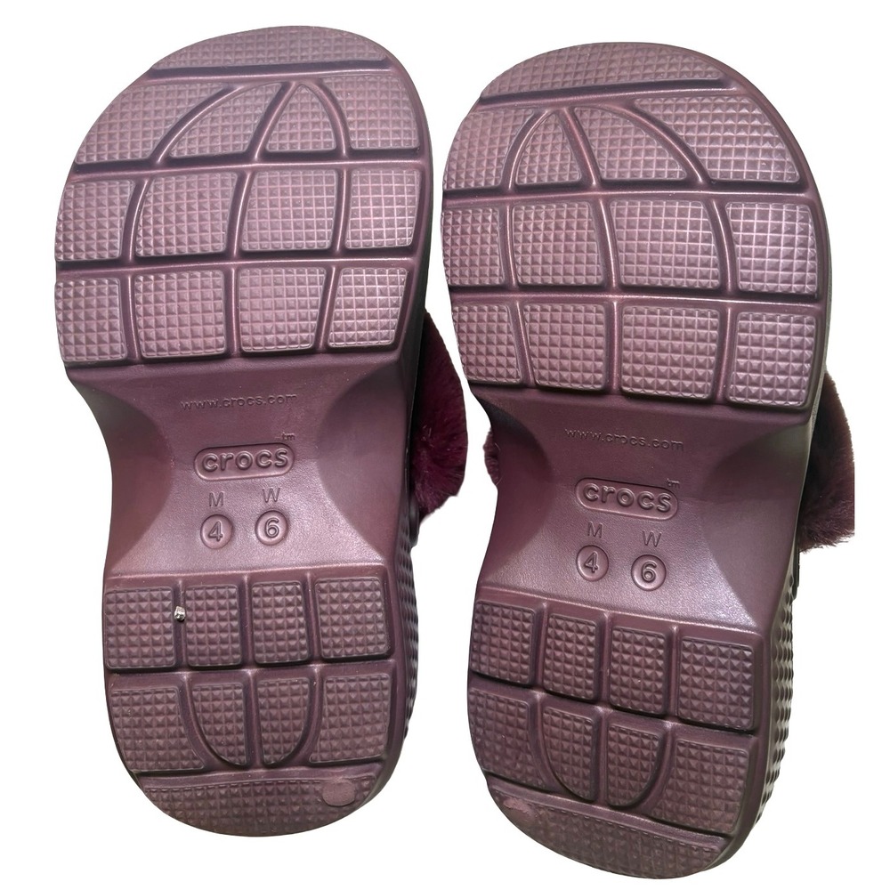 Crocs Classic Mammoth Luxe Radiant Clogs Burgundy Plum Faux Fur Platform Women 6 - Picture 8 of 9